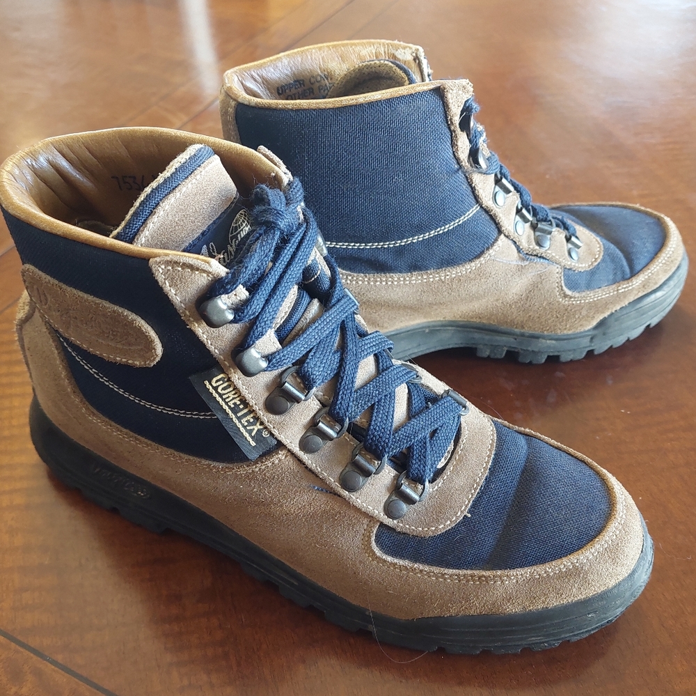 Vasque Women's Skywalk Gore-Tex Waterproof Hiking Boots Tan and Blue